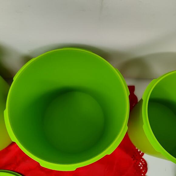 Vintage Tupperware servalier 4 pc Lime Apple Green Nesting Canister set w Lids - Picture 8 of 11